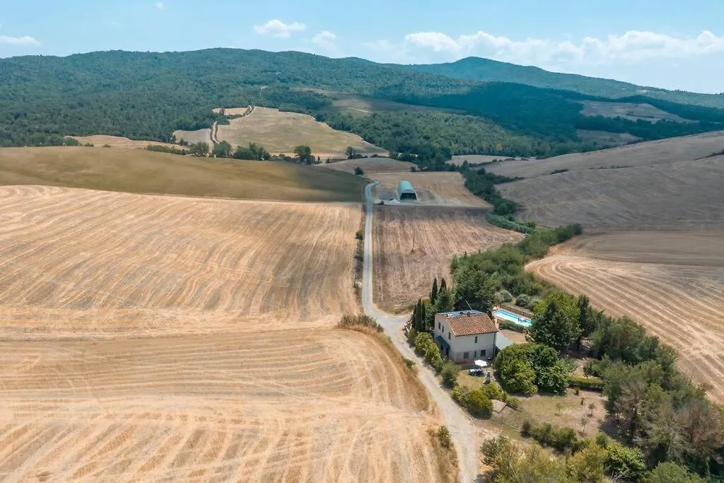 Villa Terra Di Mezzo à Volterra 0*,