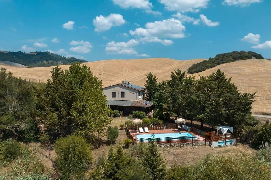 Villa Terra Di Mezzo à Volterra 0*,  Italie